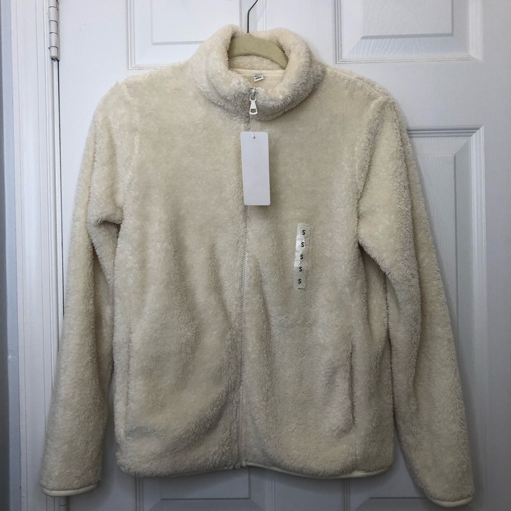 UNIQLO cream teddy bear fleece jacket